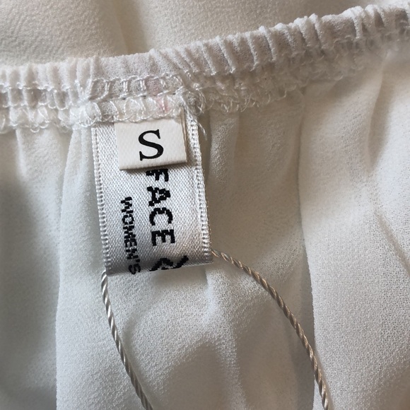 Face Face Lace Romper - Picture 7 of 8